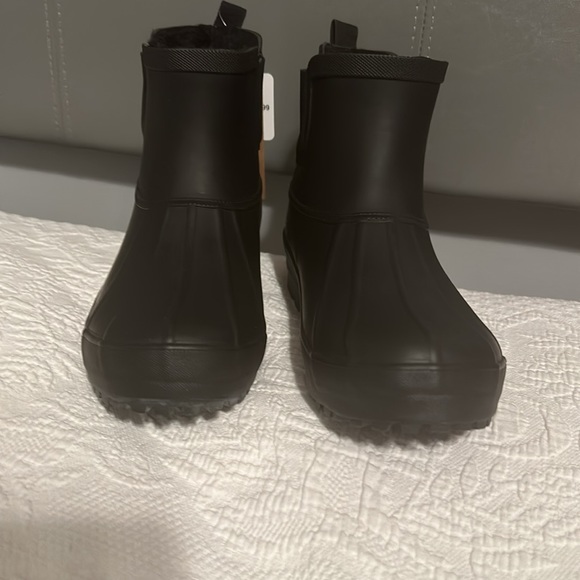 Chooka Chelsea Faux Fur Waterproof Boots - Picture 2 of 9